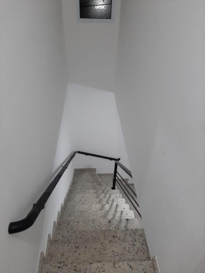 Sobrado frente ao SESC com WIFI 300MB, 2 vagas garagem, cozinha, moderno Bertioga Exterior foto