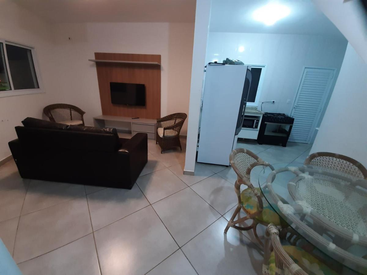 Sobrado frente ao SESC com WIFI 300MB, 2 vagas garagem, cozinha, moderno Bertioga Exterior foto
